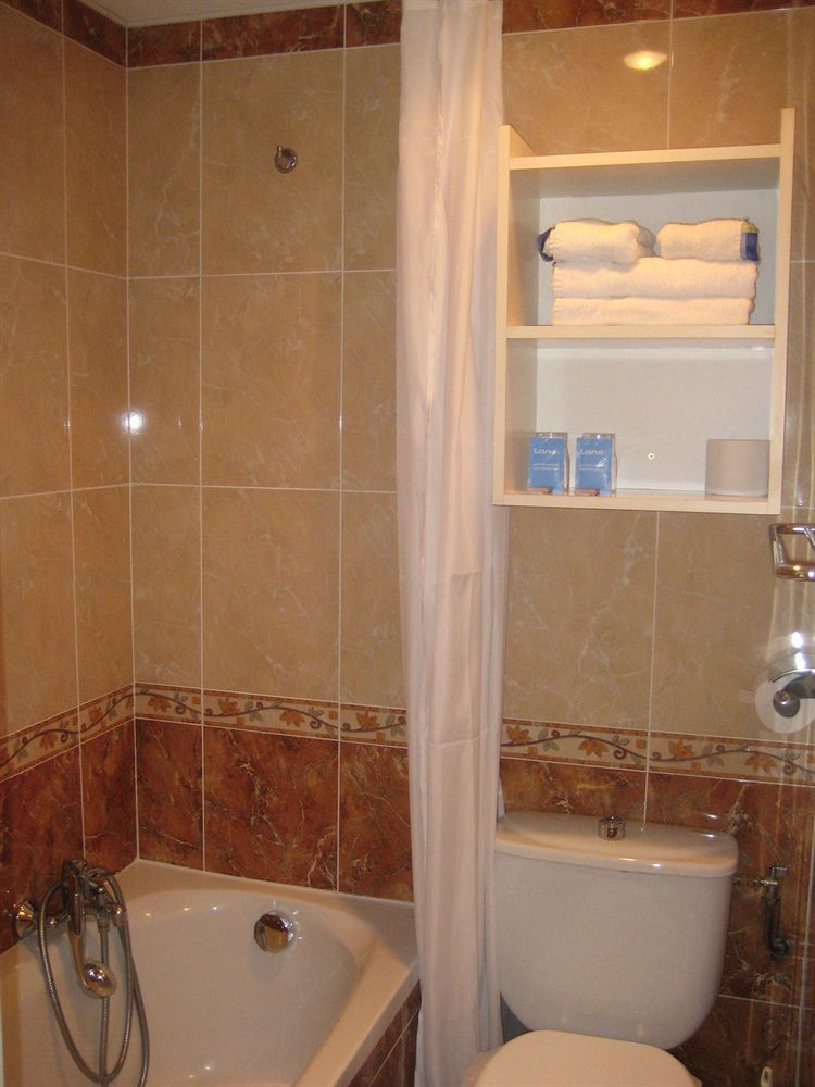 Claridge's